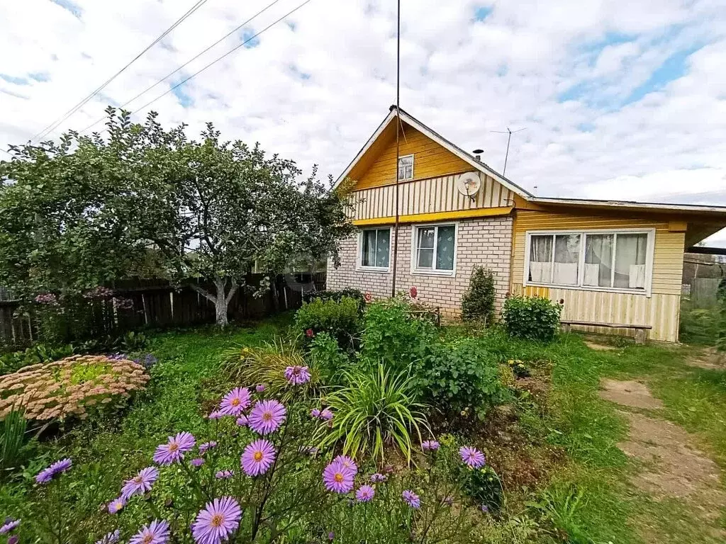 Дом в Псковский район, Серёдкинская волость, село Серёдка, Мясницкая ... - Фото 0