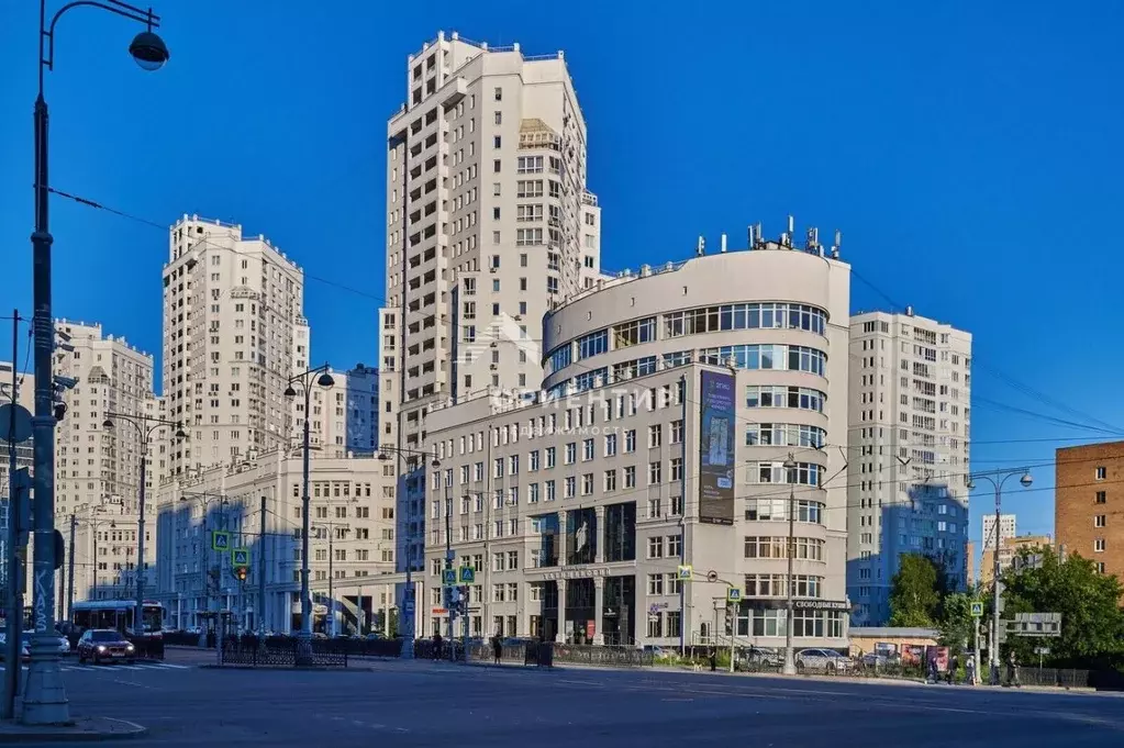 2-к кв. Свердловская область, Екатеринбург ул. Татищева, 49 (63.7 м) - Фото 1