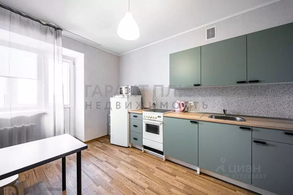 3-к кв. Липецкая область, Липецк ул. М.И. Неделина, 61 (90.0 м) - Фото 1