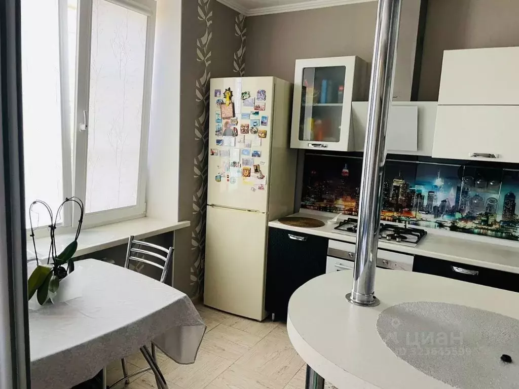 2-к кв. Волгоградская область, Волгоград Рабоче-Крестьянская ул., 37 ... - Фото 1