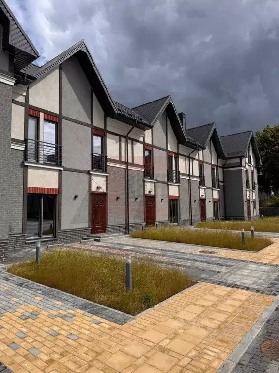 Таунхаус в Калининградская область, Пионерский Октябрьская ул., 10А ... - Фото 1