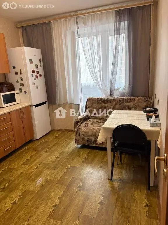 2-комнатная квартира: Московский, 3-й микрорайон, 9 (68.4 м) - Фото 2
