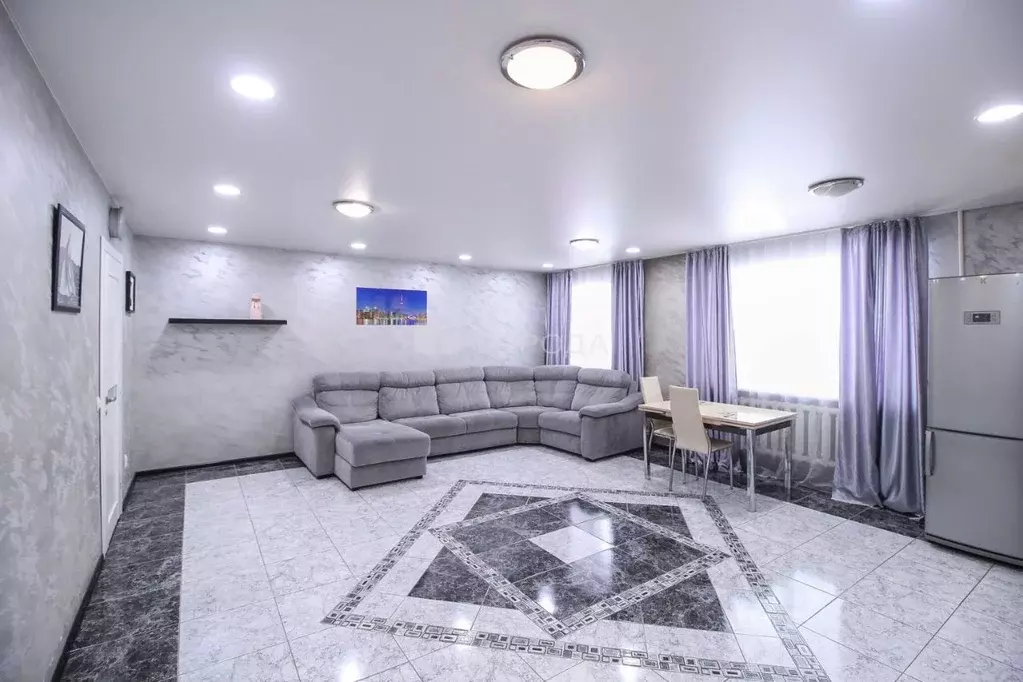 1-к кв. Алтайский край, Барнаул ул. Антона Петрова, 209 (56.6 м) - Фото 1