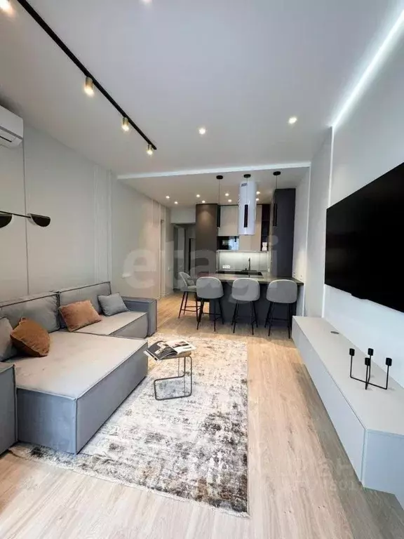 3-к кв. Сахалинская область, Южно-Сахалинск ул. Имени Н.Г. Смирнова, 3 ... - Фото 1