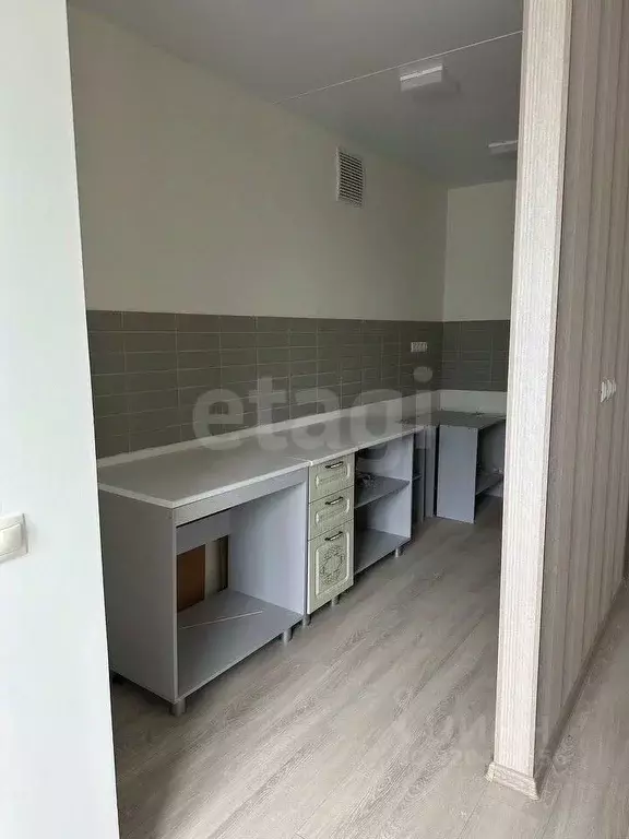 Студия Белгородская область, Белгород ул. Семейная, 23 (30.0 м) - Фото 0