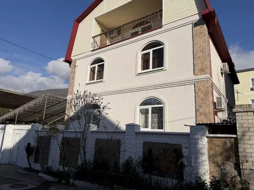 Дом в Краснодарский край, Геленджик Рубиновый пер., 3 (300 м) - Фото 2