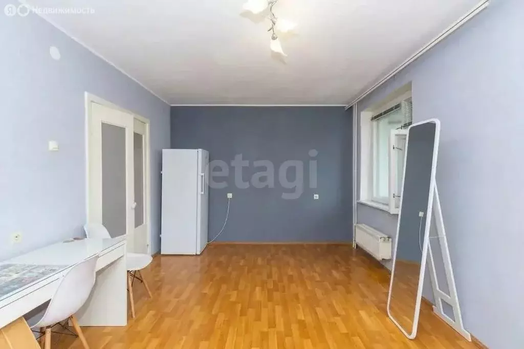 2-комнатная квартира: Тюмень, микрорайон Тарманы, улица Малышева, 14 ... - Фото 2