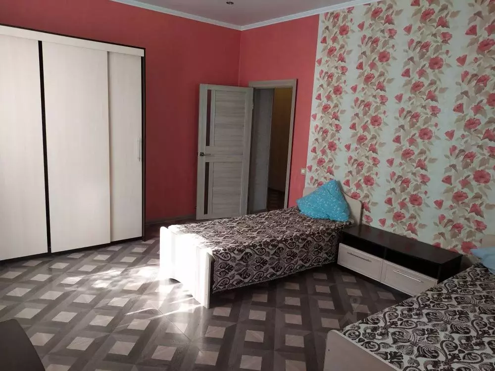 3-к кв. Новосибирская область, Новосибирск ул. Медкадры, 2 (77.0 м) - Фото 1