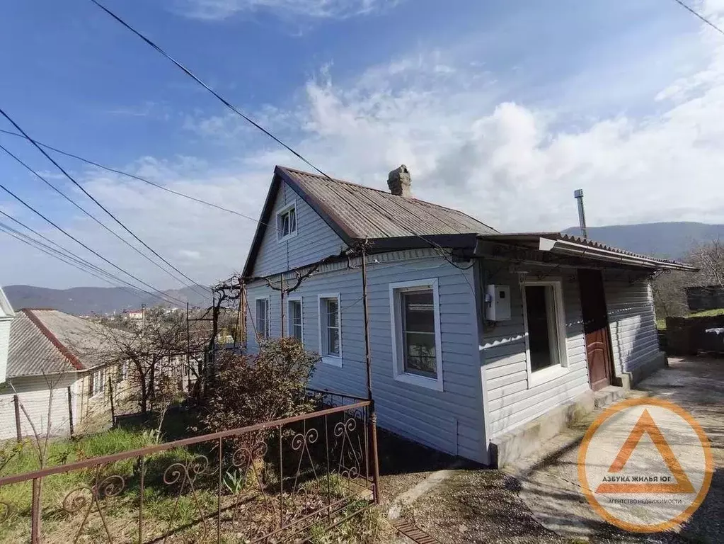 Дом в Краснодарский край, Туапсе ул. Тимирязева, 10 (50 м) - Фото 2