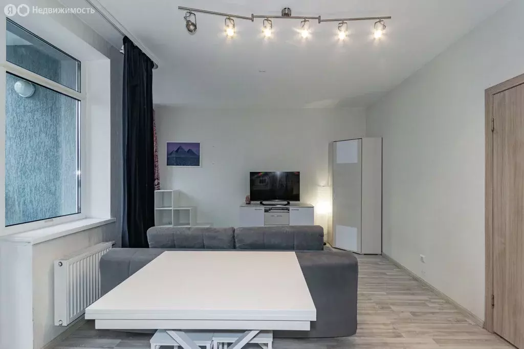 Квартира-студия: Екатеринбург, улица Евгения Савкова, 4 (31 м) - Фото 2