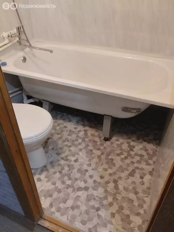 Квартира-студия: Нижний Новгород, улица Сергея Тюленина, 6 (14 м) - Фото 1