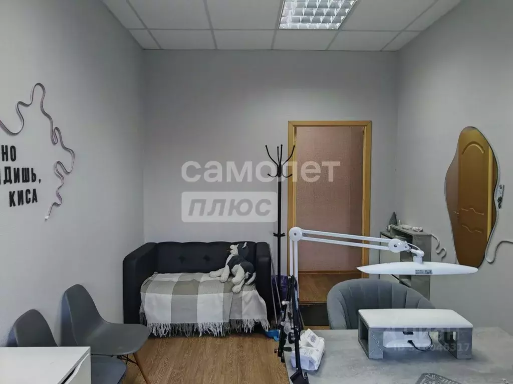 Помещение свободного назначения в Омская область, Омск ул. Берко ... - Фото 1