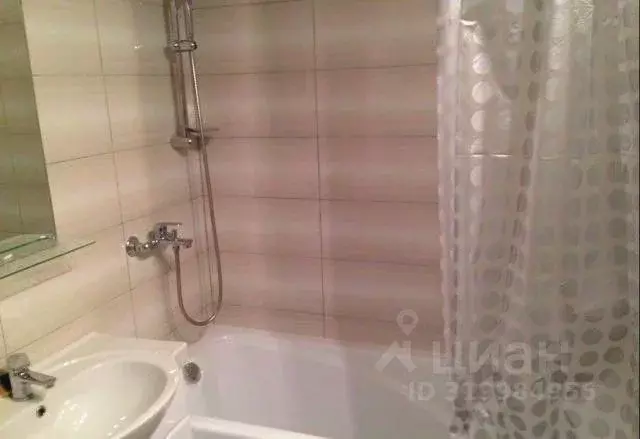 1-к кв. Карелия, Лоухи пгт ул. Шмагрина, 8А (35.0 м) - Фото 1