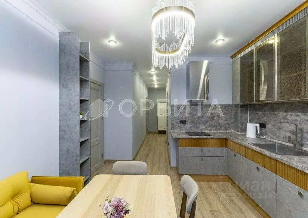 2-к кв. Тюменская область, Тюмень Новгородская ул., 3 (61.5 м) - Фото 2