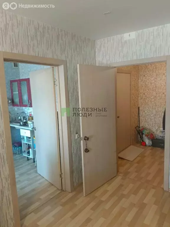 1-комнатная квартира: Красноярск, Апрельская улица, 5А (37.4 м) - Фото 0