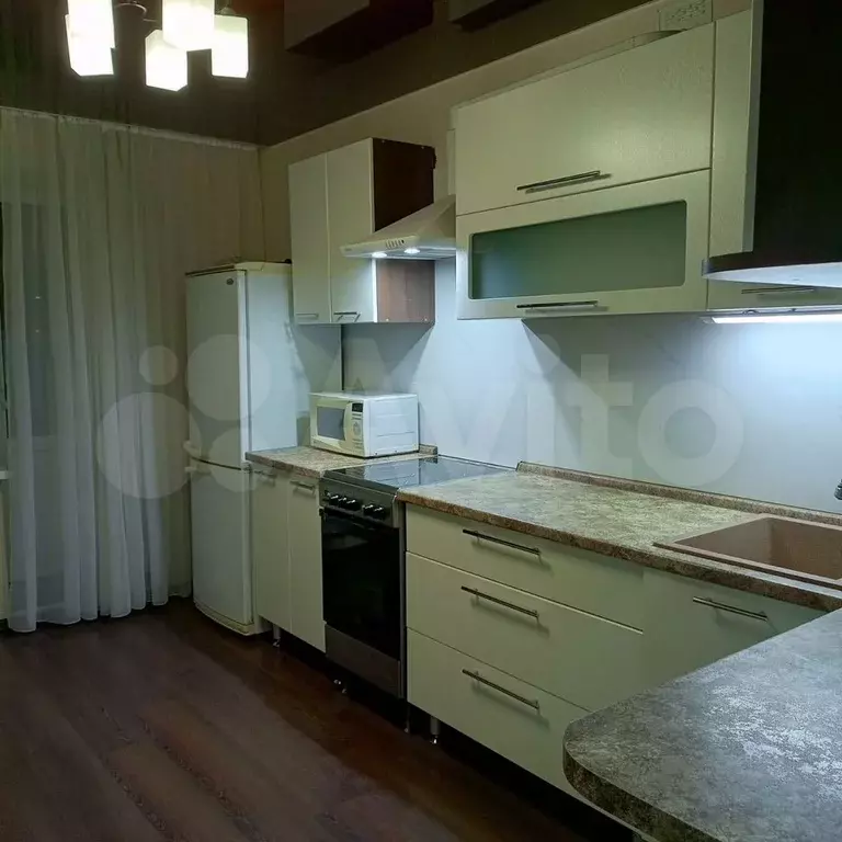 1-к. квартира, 42 м, 9/9 эт. - Фото 1