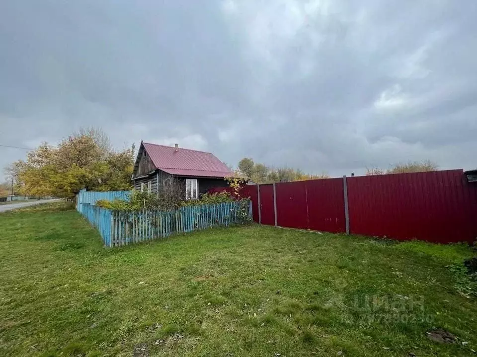 Дом в Курганская область, Сафакулевский муниципальный округ, с. ... - Фото 1