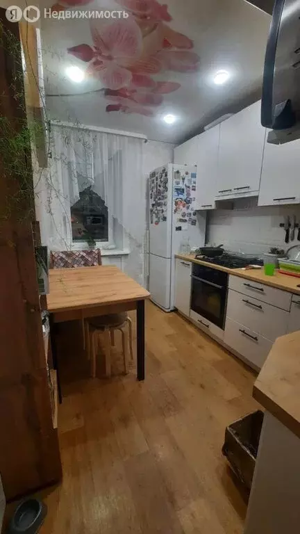 3-комнатная квартира: Ишимбай, улица Чкалова, 12 (62.5 м) - Фото 2