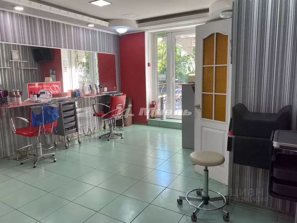 Помещение свободного назначения в Крым, Симферополь ул. Радищева, 75 ... - Фото 1