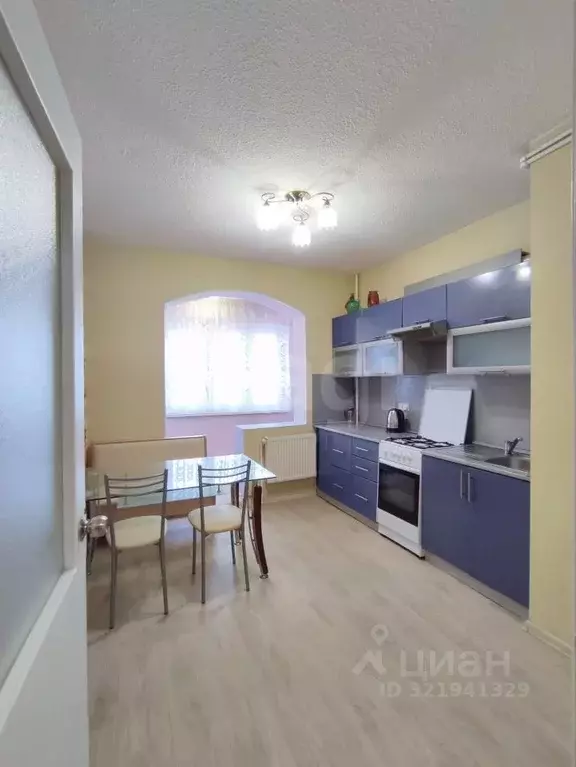 1-к кв. Ямало-Ненецкий АО, Новый Уренгой Оптимистов мкр, 4/3 (43.1 м) - Фото 1