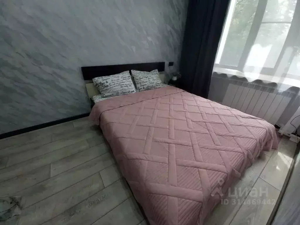 2-к кв. Омская область, Омск наб. Иртышская, 20 (47.0 м) - Фото 1