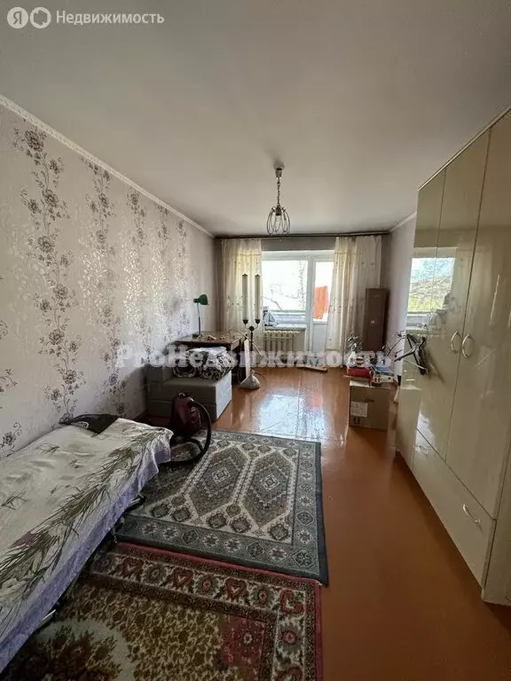 3-комнатная квартира: Кызыл, улица Калинина, 16 (56.6 м) - Фото 1