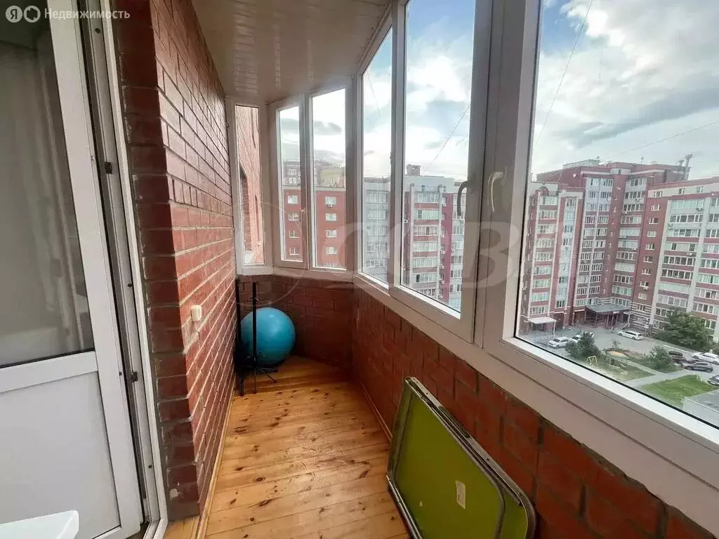 3-комнатная квартира: Тюмень, улица Николая Фёдорова, 6 (100.7 м) - Фото 0