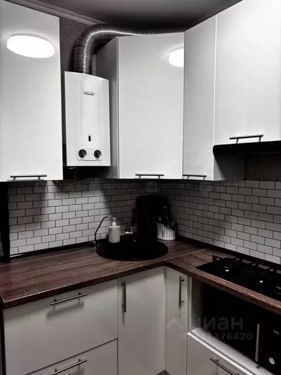 2-к кв. Татарстан, Казань ул. Братьев Касимовых, 88 (50.0 м) - Фото 0