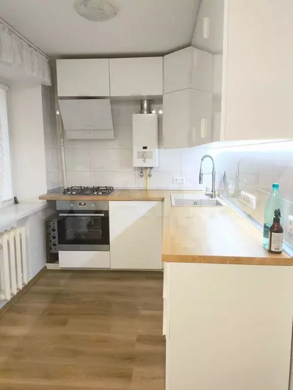 3-к. квартира, 60 м, 1/5 эт. - Фото 0