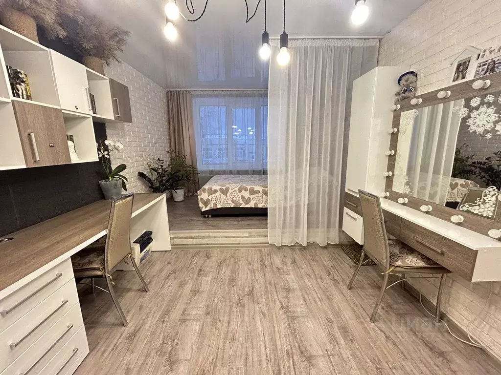 3-к кв. Владимирская область, Кольчугино ул. Веденеева, 6 (71.1 м) - Фото 1