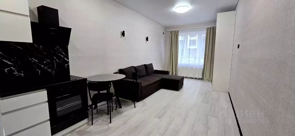 Студия Саратовская область, Энгельс Энгельс-9 мкр, 2 (24.3 м) - Фото 1