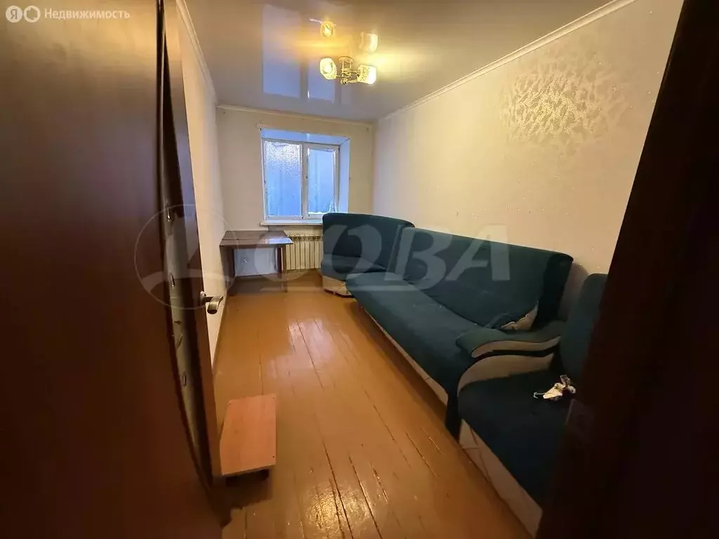 3-комнатная квартира: Курган, Краснодонская улица, 12 (56 м) - Фото 1