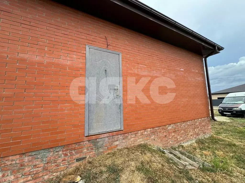 Дом в Краснодарский край, Кореновск Краснодарская ул., 33 (96 м) - Фото 2