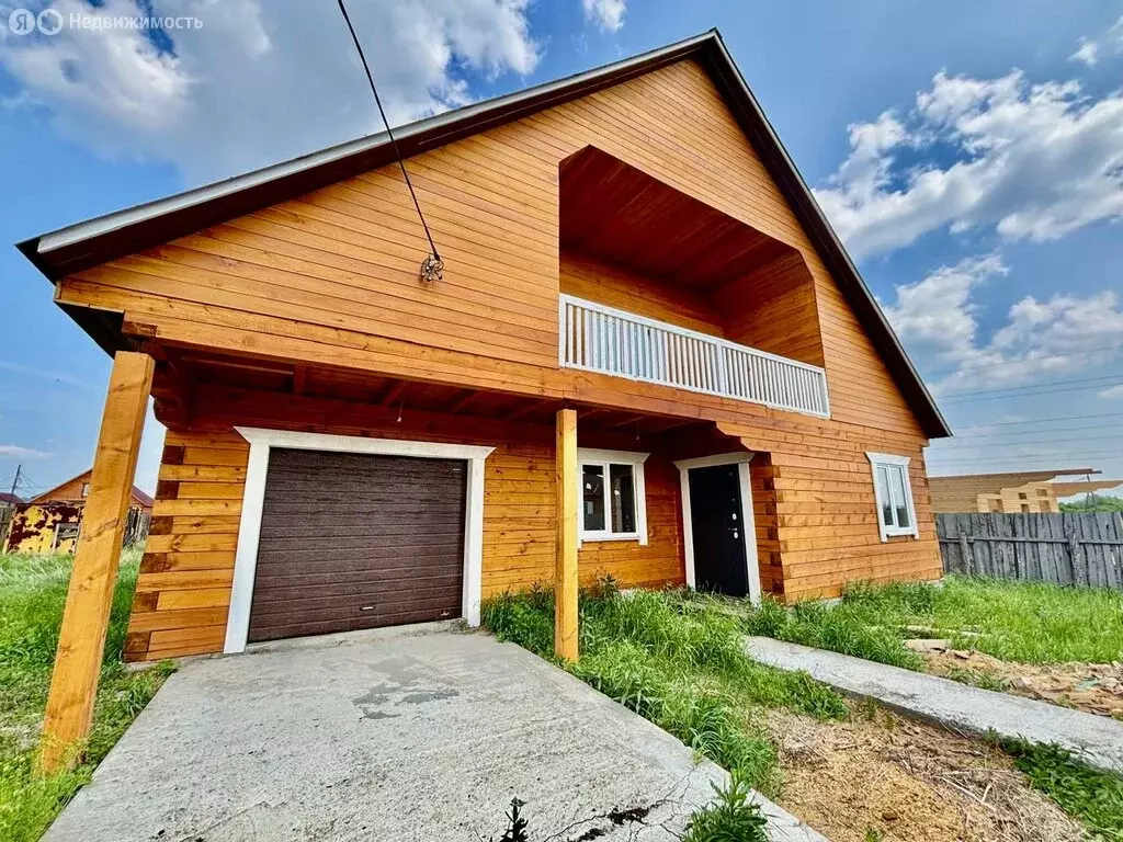 Дом в село Хомутово, Ленинградская улица, 22 (280 м) - Фото 0