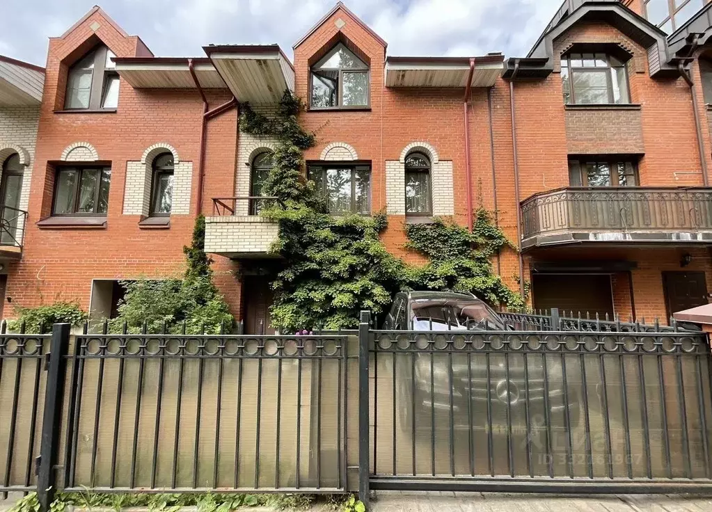 3-к кв. Санкт-Петербург 1-я Алексеевская ул., 3Б (230.0 м) - Фото 1