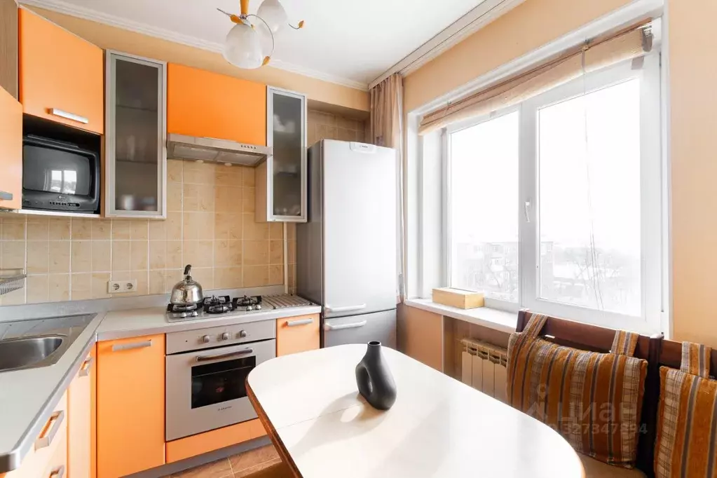 2-к кв. Омская область, Омск ул. 2-я Солнечная, 28Б (52.7 м) - Фото 2