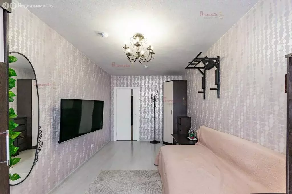 1-комнатная квартира: Екатеринбург, Широкий переулок, 6 (42 м) - Фото 2