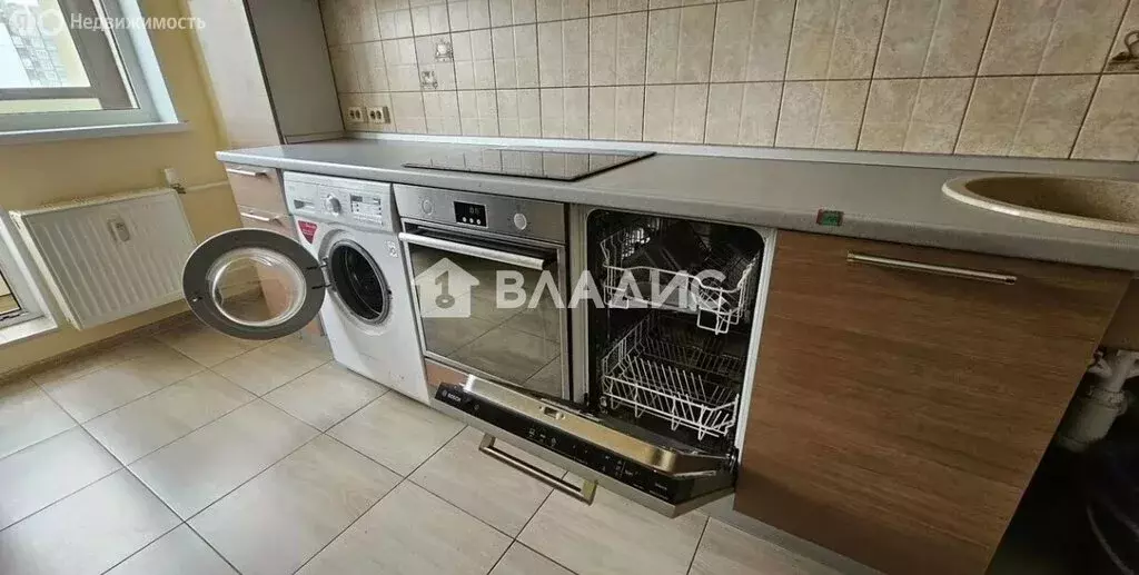 1-комнатная квартира: Мурино, Охтинская аллея, 16 (33 м) - Фото 2