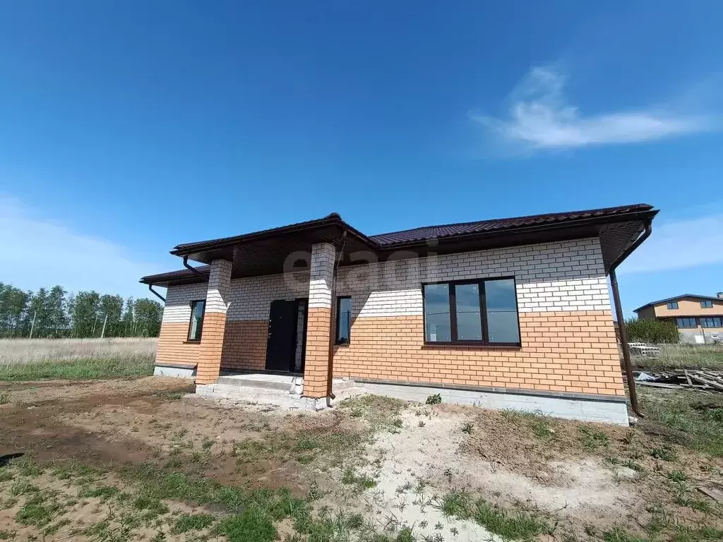 Дом в Курская область, Курский район, Полянский сельсовет, с. ... - Фото 2