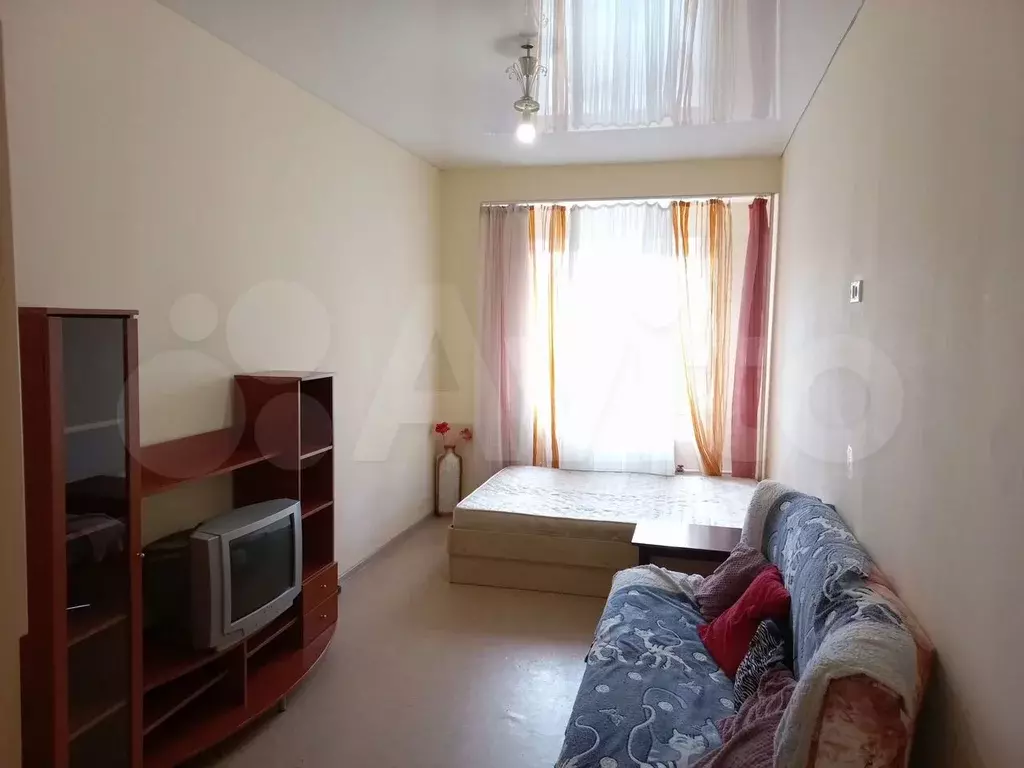 1-к. квартира, 60 м, 4/9 эт. - Фото 0