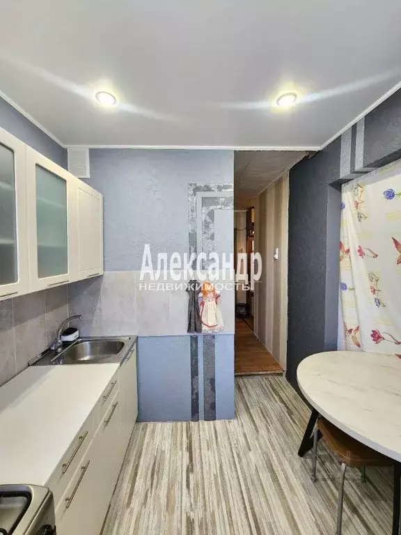 4-к кв. Ленинградская область, Кириши просп. Ленина, 24 (61.0 м) - Фото 2