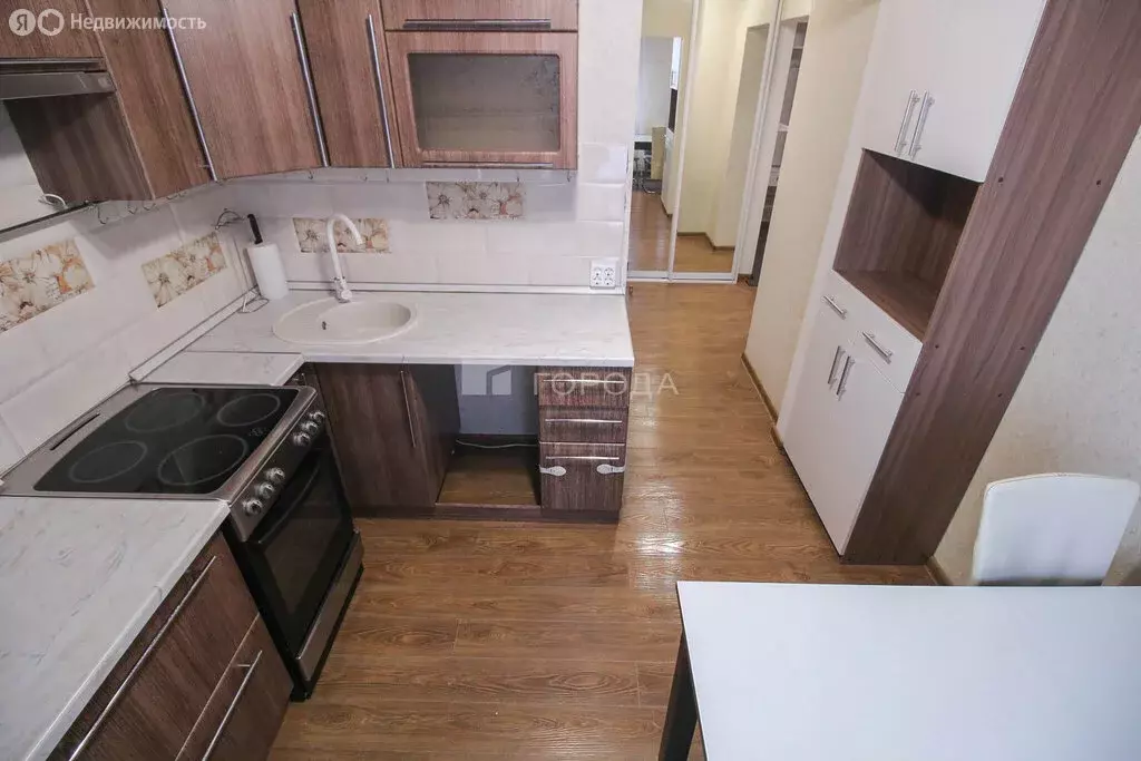 2-комнатная квартира: Барнаул, Лазурная улица, 52 (55 м) - Фото 2
