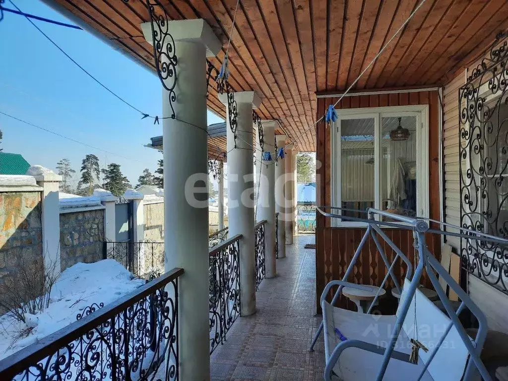 Дом в Бурятия, Улан-Удэ ул. Юннатов, 18В (290 м) - Фото 1