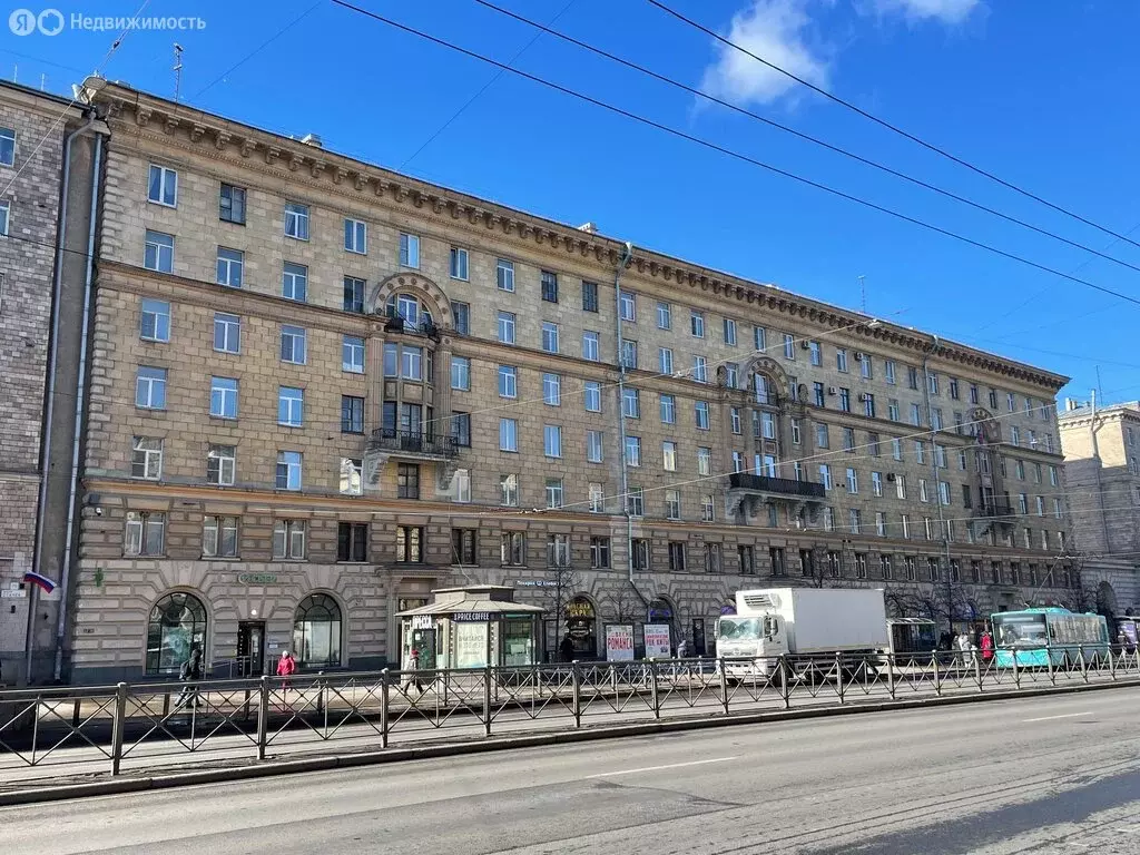 3-комнатная квартира: Санкт-Петербург, проспект Стачек, 73 (87.8 м) - Фото 1