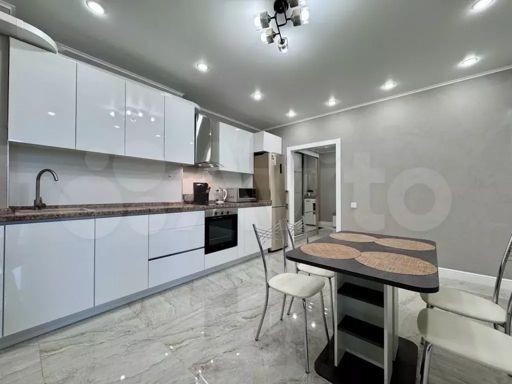 2-к. квартира, 50 м, 16/25 эт. - Фото 0