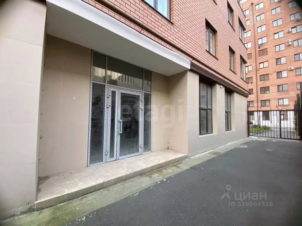 Офис в Северная Осетия, Владикавказ ул. Братьев Темировых, 69/2 (80 м) - Фото 1