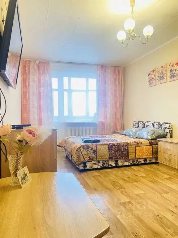 1-к кв. Вологодская область, Череповец Набережная ул., 35 (41.0 м) - Фото 0