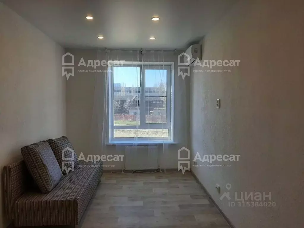 1-к кв. Волгоградская область, Волгоград ул. Тракторостроителей, 21/1 ... - Фото 1