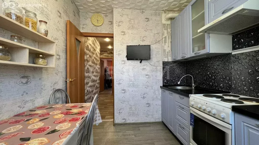 2-комнатная квартира: Тюмень, улица Пермякова, 31 (50 м) - Фото 2