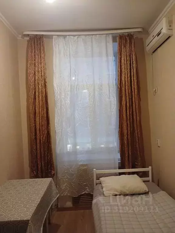 Комната Ростовская область, Ростов-на-Дону Братский пер., 86к1 - Фото 0